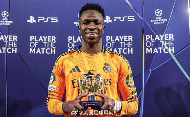 阿拉巴告别巴斯克斯:你展示了皇马队徽的意义 阿拉巴告别巴斯克斯:你展示了皇马队徽的意义